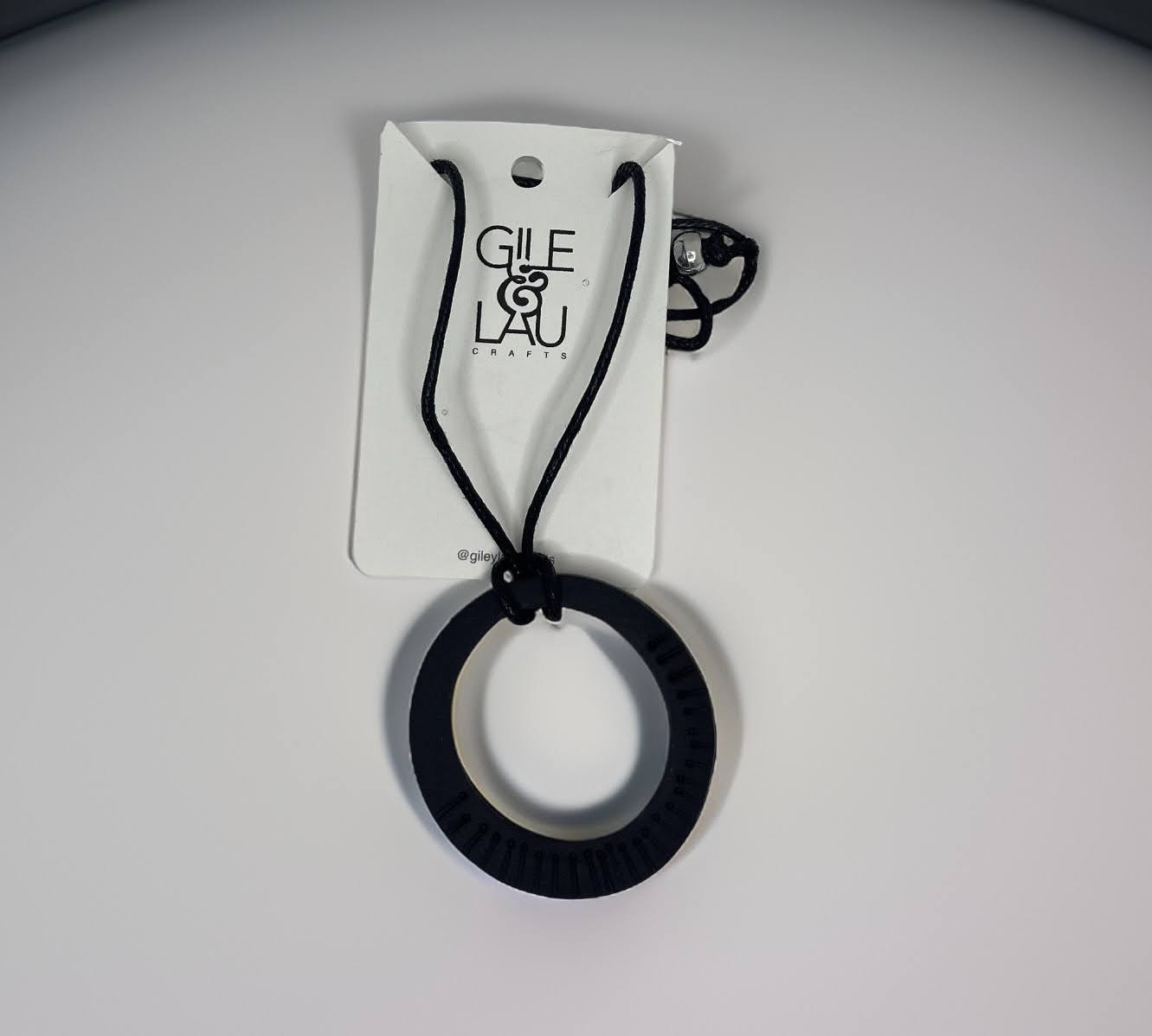 Eclipse Noir  neckless